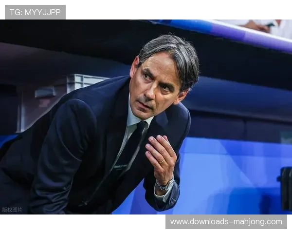 小因扎吉场边指挥表情凝重，右路防守问题成赛后焦点